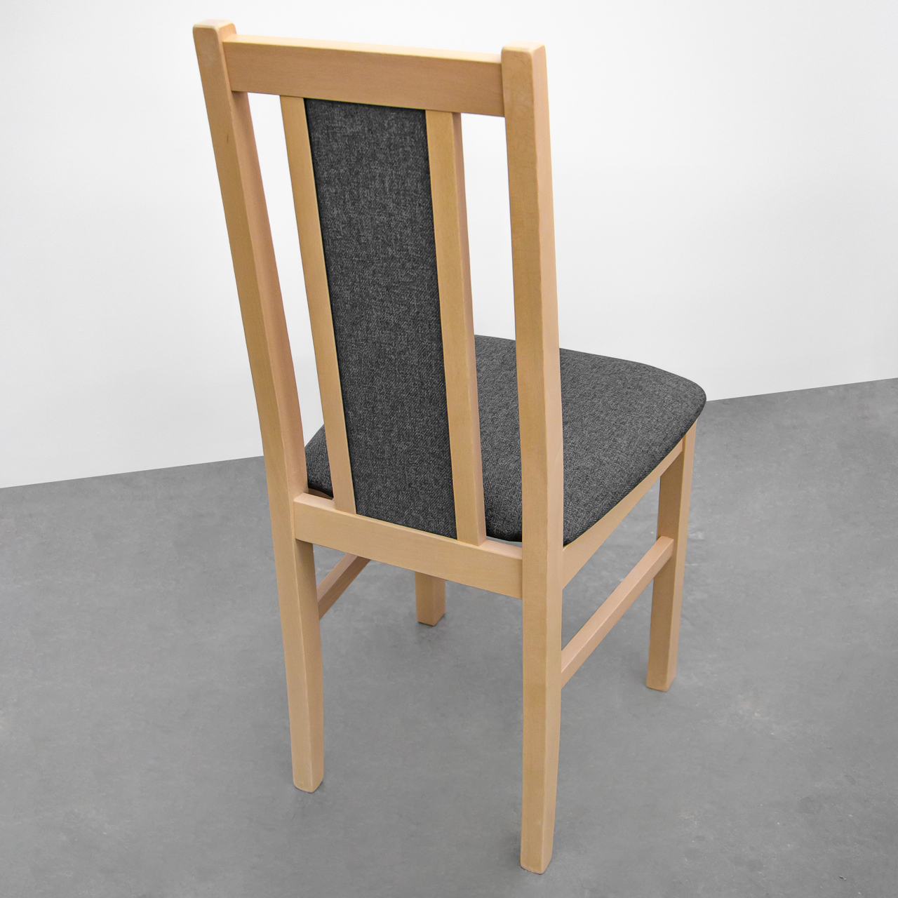 Klasyczne krzesło DK11 z szarą tkaniną sonoma (8)